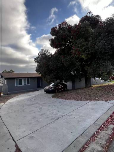 Main picture of 2478 Calle Aguadulce