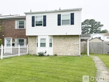 Main picture of 735 Tilden Pl