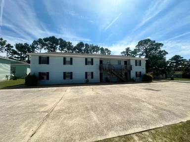 Main picture of 1601 Victory St