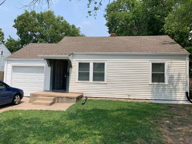 Main picture of 2308 E 9th St N