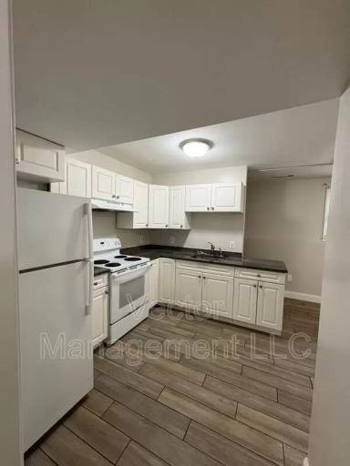 Main picture of 2842 Dixwell Ave