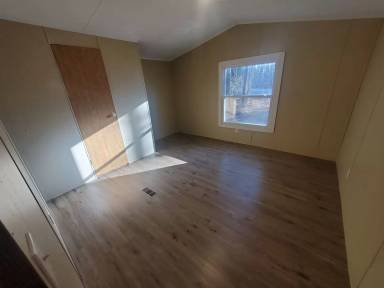 Main picture of 591 Hinckley Rd