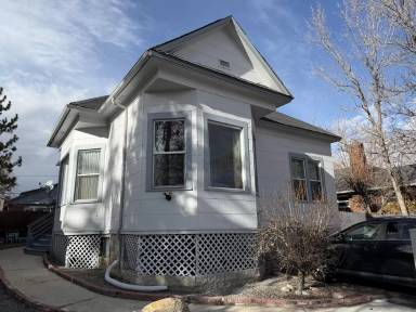 Main picture of 823 Humboldt St