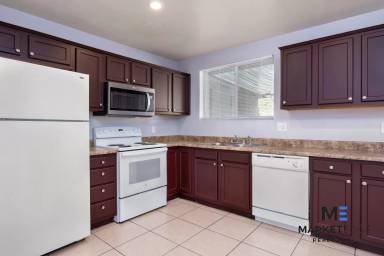 Main picture of 5808 W Rosewood Ln