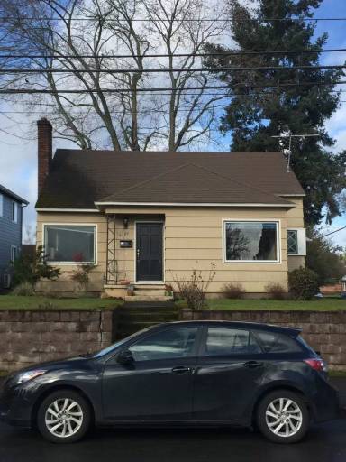 Main picture of 6739 N Fiske Ave