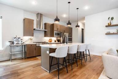 Main picture of 6607 Purple Poppy Ln