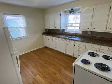 Main picture of 1101 Rosecrans St