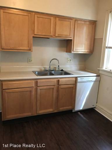 Main picture of 239 Clinton St