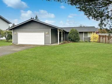 Main picture of 602 189th Street Ct E