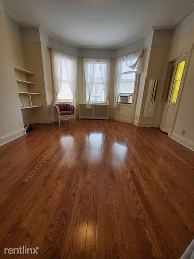 Main picture of 3171 45th St