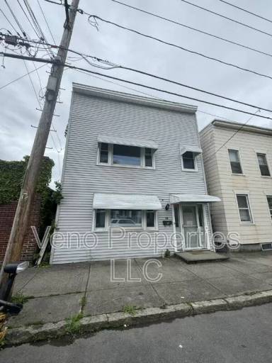 Main picture of 34 Congress St