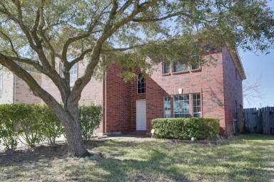 Main picture of 6914 Leaders Crossing Dr