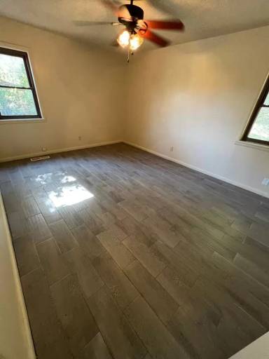 Main picture of 110 Vista Hills Blvd