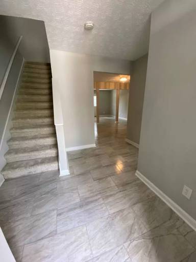 Main picture of 2278 Strathmoor Manor Dr