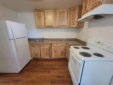Main picture of 1615 N 13th Ave