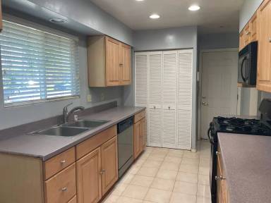 Main picture of 3128 Hempstead Rd