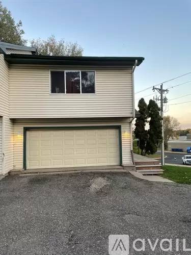 Main picture of 14490 Garden View Dr