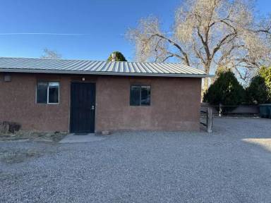 Main picture of 1522 Cochiti St