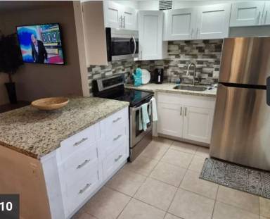 Main picture of New Hampton At Century Village