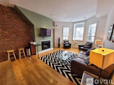 Main picture of 476 Columbus Ave