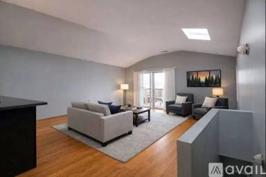 Main picture of 1546 S Christiana Ave