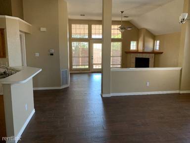Main picture of 18540 Shadow Ridge Dr