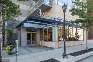 Main picture of Skyscape Condominiums