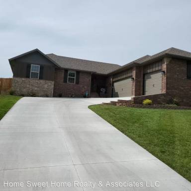 Main picture of 839 S Eastridge