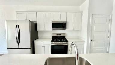 Main picture of 6077 E Robinson Ave