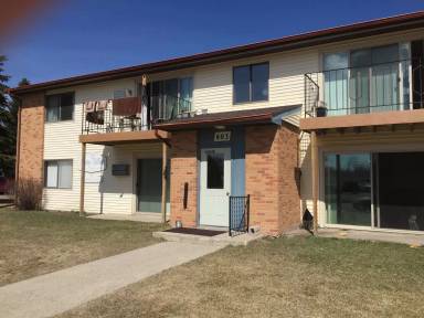 Main picture of 603 11th St NE