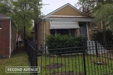 Main picture of 10605 S Indiana Ave
