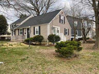 Main picture of 8-10 Mason Pl