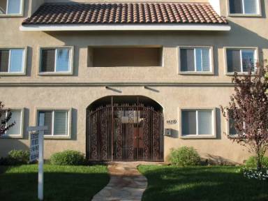 Main picture of 3632 E 2nd St
