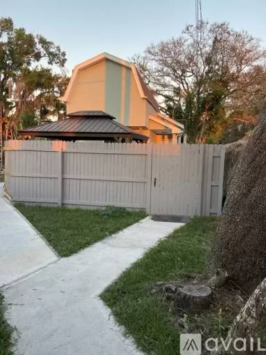 Main picture of 3222 Clinton Cir