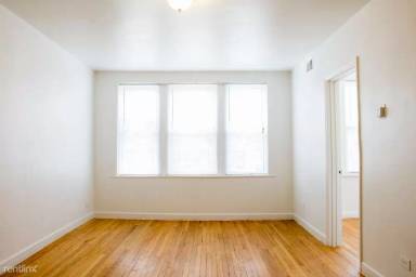 Main picture of 5101 W Monroe St