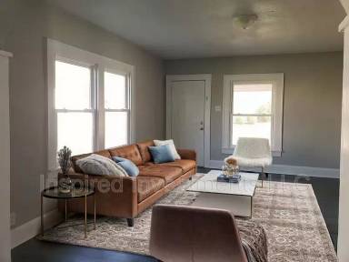 Main picture of 2105 Central Ave