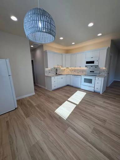 Main picture of 553 N 200 E