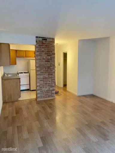 Main picture of 5730 N Sheridan Rd