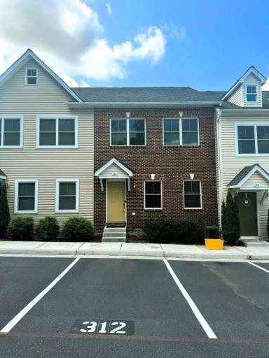 Main picture of 312 Sapphire Dr