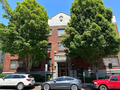 Main picture of Palace Court Apartments