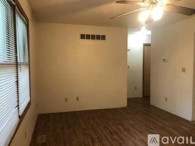 Main picture of 4315 Orchard St