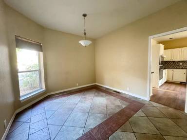 Main picture of 5808 Mimosa Pl NE