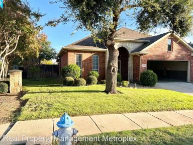 Main picture of 6307 Holly Crest Ln