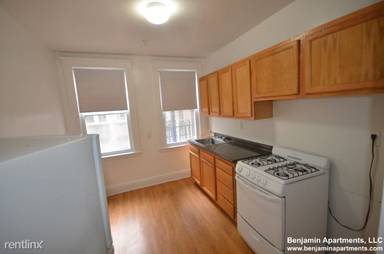 Main picture of 1626 Commonwealth Ave