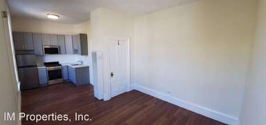 Main picture of 2396 Webster St
