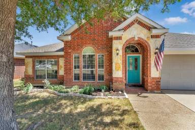 Main picture of 3917 Miramar Dr
