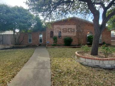 Main picture of 912 Mossvine Dr
