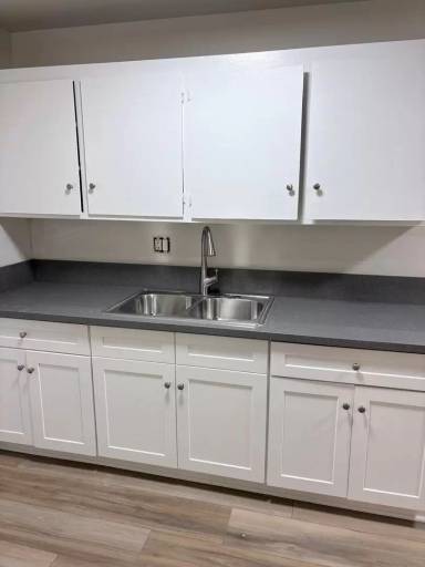Main picture of 1496 Walnut Ave