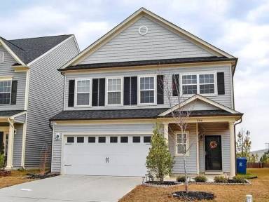 Main picture of 204 Mainline Station Dr