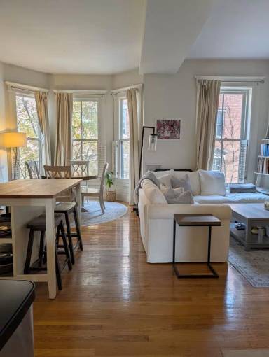 Main picture of 7 Hancock St